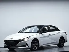 2022 Hyundai Elantra 1.5L CVT LUX Premium, белый — фото 2