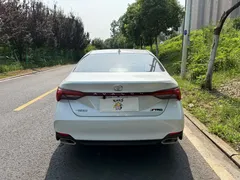 2022 Toyota Avalon 2.0L Luxury, белый — фото 13
