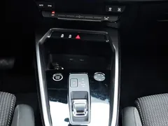 2022 Audi A3 Sportback 35 TFSI, белый — фото 16