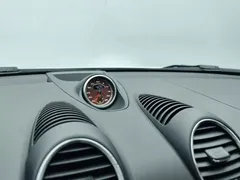 2022 Porsche 718 Spyder 2.0T, белый — фото 11