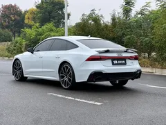 2022 Audi A7 55 TFSI quattro Premium, белый — фото 4