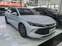 2024 BYD Qin L DM-i 120KM — фото 3