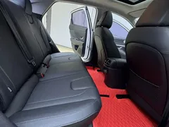 2023 Hyundai Elantra 1.5L CVT LUX Premium, белый — фото 10