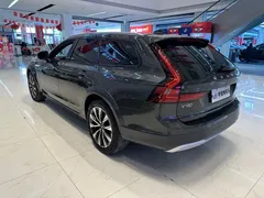 2021 Volvo V90 Cross Country B5 AWD Zhiyuan — фото 14