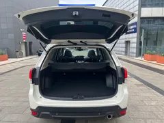 2021 Subaru Forester 2.0i Luxury, белый — фото 10