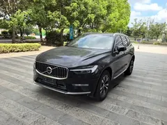 2023 Volvo XC60 4WD Luxury, чёрный — фото 1