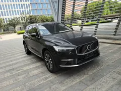 2023 Volvo XC60 4WD Luxury, чёрный — фото 4