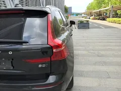 2023 Volvo XC60 4WD Luxury, чёрный — фото 8