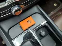 2023 Volvo XC60 4WD Luxury, чёрный — фото 9
