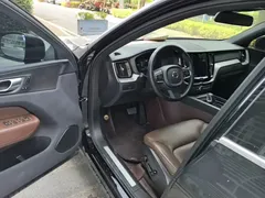2023 Volvo XC60 4WD Luxury, чёрный — фото 16