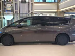 2025 Li Auto MEGA Home, белый — фото 4