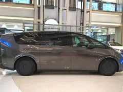2025 Li Auto MEGA Home, белый — фото 5