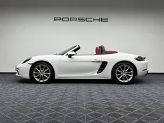 2022 Porsche 718 Boxster 2.0T, белый — фото 9