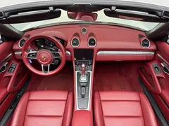 2022 Porsche 718 Boxster 2.0T, белый — фото 11