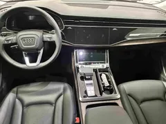 2023 Audi Q7 45 TFSI quattro S line, чёрный — фото 13