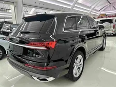 2023 Audi Q7 45 TFSI quattro S line, чёрный — фото 16