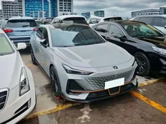 2022 Changan UNI-V 1.5T Sport — фото 3