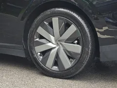 2025 Li Auto i6 4WD Standard, чёрный — фото 16