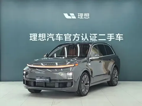2025 Li Auto L8
