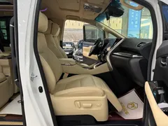 2021 Toyota Alphard Hybrid 2.5L Premium, белый — фото 7