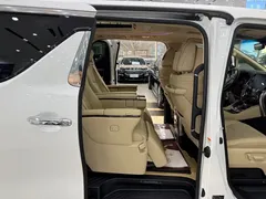 2021 Toyota Alphard Hybrid 2.5L Premium, белый — фото 9