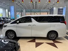 2021 Toyota Alphard Hybrid 2.5L Premium, белый — фото 26