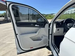 2023 Volkswagen Tayron 280TSI 2WD Plus, белый — фото 10