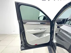 2023 Volkswagen Talagon 380TSI 4WD R-Line, чёрный — фото 4