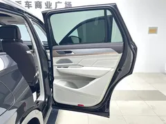 2023 Volkswagen Talagon 380TSI 4WD R-Line, чёрный — фото 7