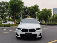 2022 BMW X2 M, белый — фото 2