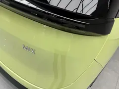 2025 Zeekr Mix Smart Driving, зелёный — фото 12
