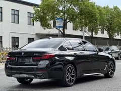 2022 BMW 5 Series 5 530Li M, чёрный — фото 4