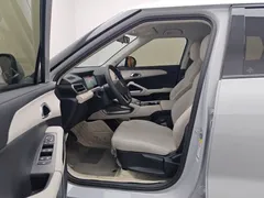 2024 BYD Yuan UP 401km Leading, белый — фото 14
