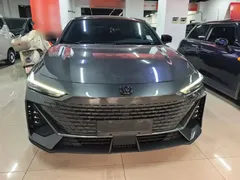 2022 Changan UNI-V 1.5T Premium — фото 3
