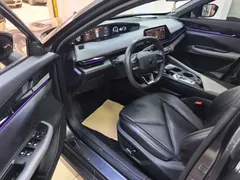 2022 Changan UNI-V 1.5T Premium — фото 16