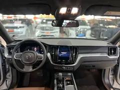 2022 Volvo XC60 4WD Zhiyi Luxury — фото 7