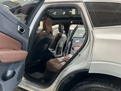 2022 Volvo XC60 4WD Zhiyi Luxury — фото 17