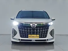 2023 Toyota Granvia 2.5L Hybrid Comfort, белый — фото 2