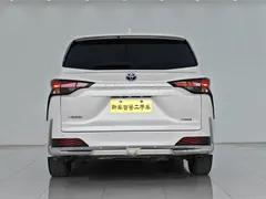 2023 Toyota Granvia 2.5L Hybrid Comfort, белый — фото 5