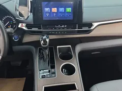 2023 Toyota Granvia 2.5L Hybrid Comfort, белый — фото 22
