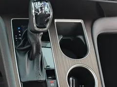 2023 Toyota Granvia 2.5L Hybrid Comfort, белый — фото 25
