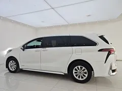 2023 Toyota Granvia 2.5L Hybrid Comfort, белый — фото 32