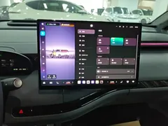 2025 Zeekr Mix Smart Driving, белый — фото 13