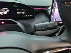 2025 Zeekr Mix Smart Driving, белый — фото 14