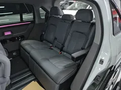 2025 Zeekr Mix Smart Driving, белый — фото 17