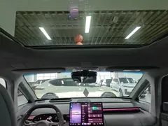 2025 Zeekr Mix Smart Driving, белый — фото 18