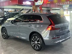 2022 Volvo XC60 B5 4WD Luxury — фото 4