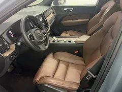 2022 Volvo XC60 B5 4WD Luxury — фото 6