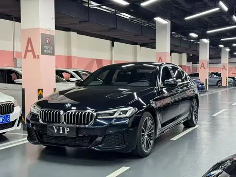 2022 BMW 5 Series 5 530Li M