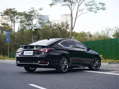 2022 Lexus ES 300h, чёрный — фото 3
